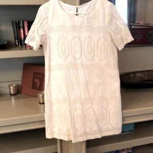 White summer dress. Size medium